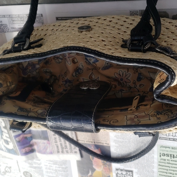 Brighton handbag - Picture 3 of 9